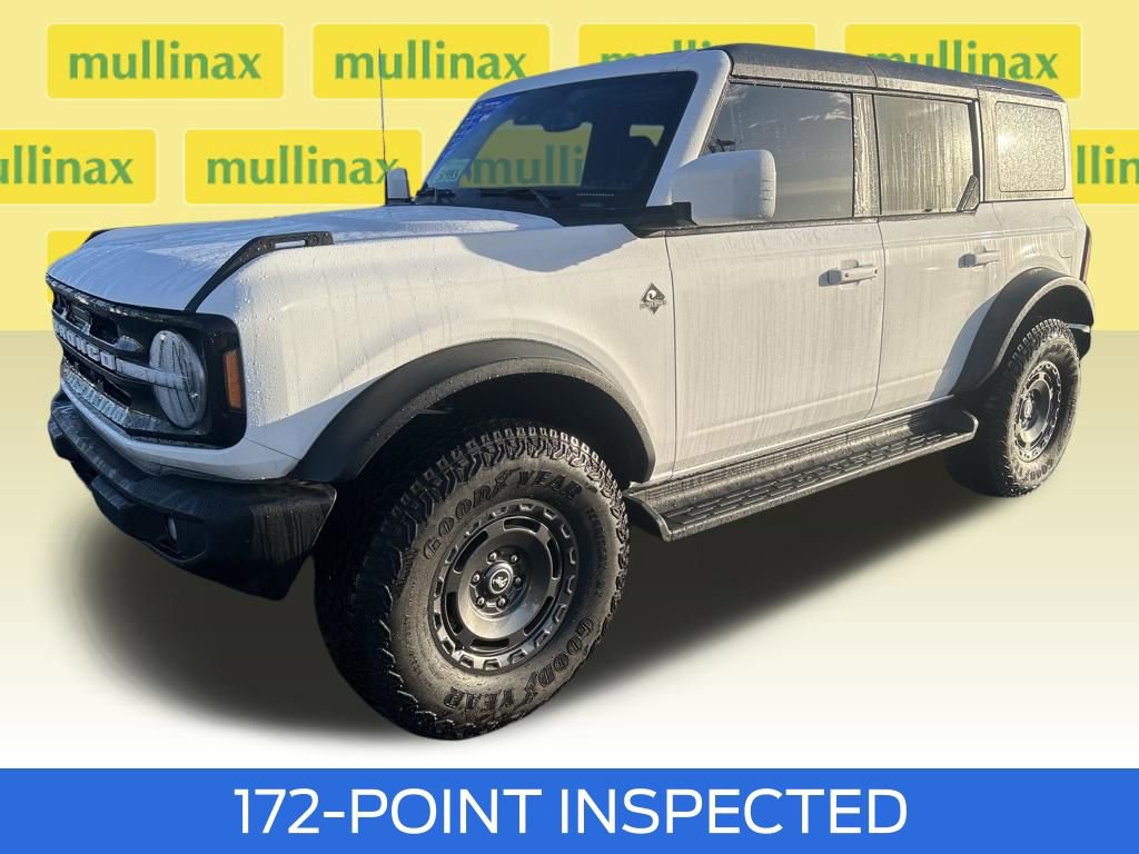 Certified 2025 Ford Bronco Outer Banks w/ Sasquatch Package AWD/4WD image 15