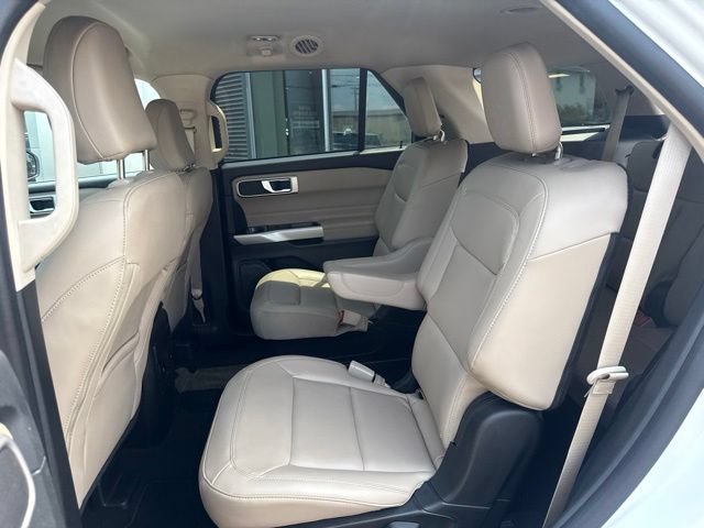 Certified 2023 Ford Explorer XLT w/ Equipment Group 202A AWD/4WD image 39