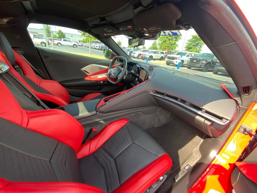 Used 2020 Chevrolet Corvette Stingray Preferred Cpe w/ 2LT Preferred Equipment Group RWD image 29