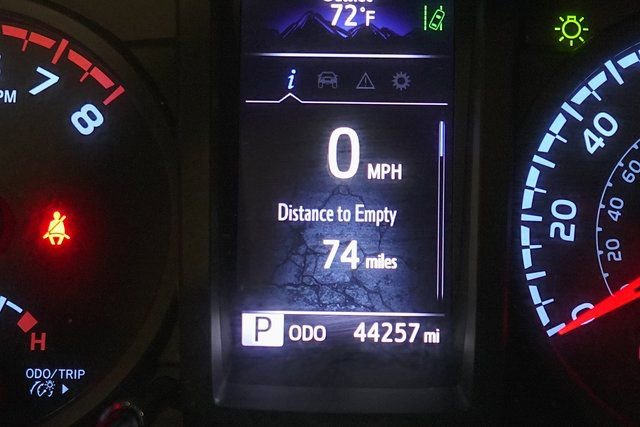 Used 2021 Toyota Tacoma SR image 15