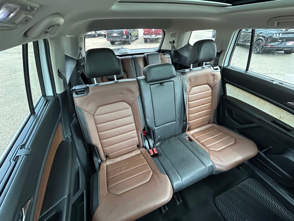 Used 2021 Volkswagen Atlas SEL Premium AWD/4WD image 25