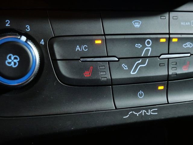 Certified 2018 Ford Focus SE w/ Cold Weather Package FWD image 22