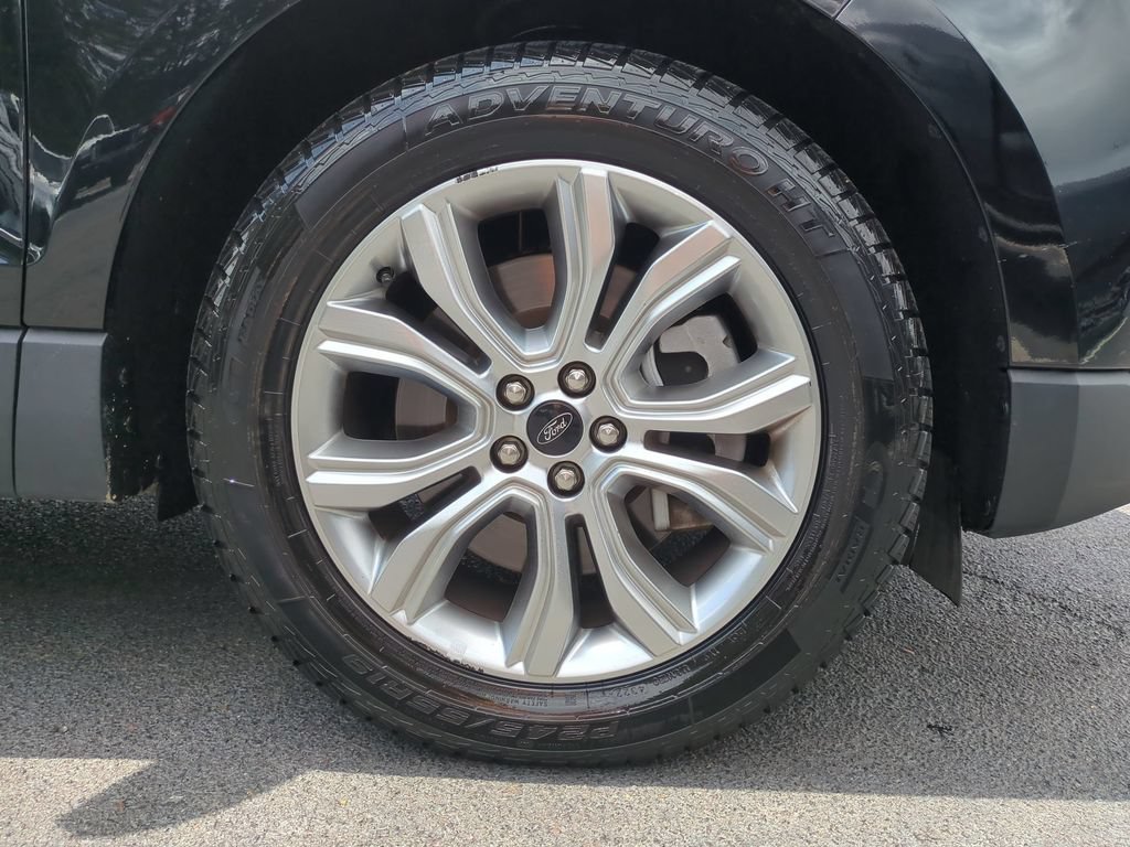 Certified 2024 Ford Edge Titanium AWD/4WD image 13
