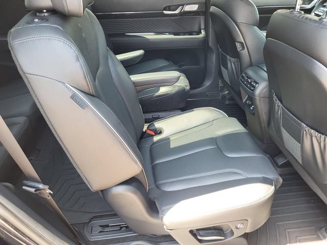 Used 2024 Hyundai Palisade Calligraphy FWD image 17
