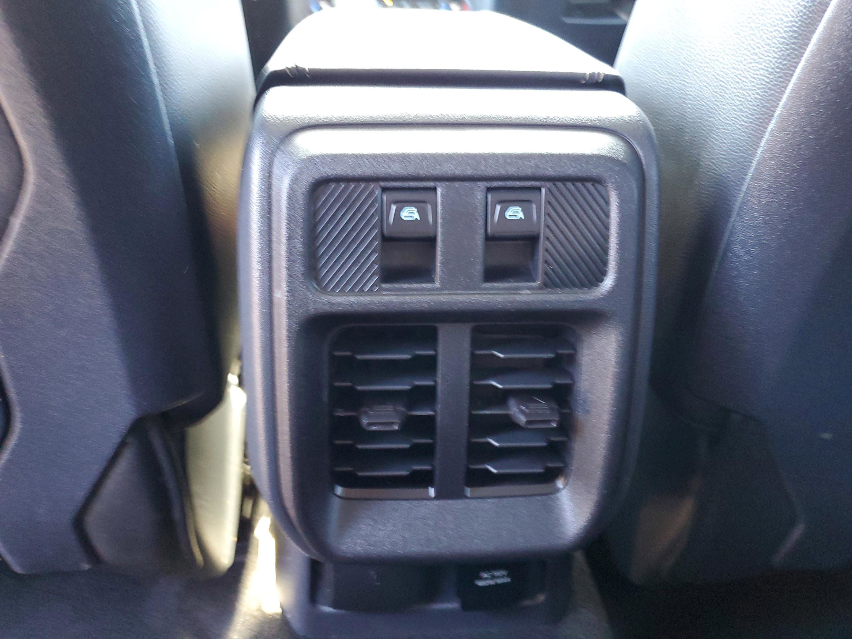 Certified 2025 Ford Bronco Badlands AWD/4WD image 24