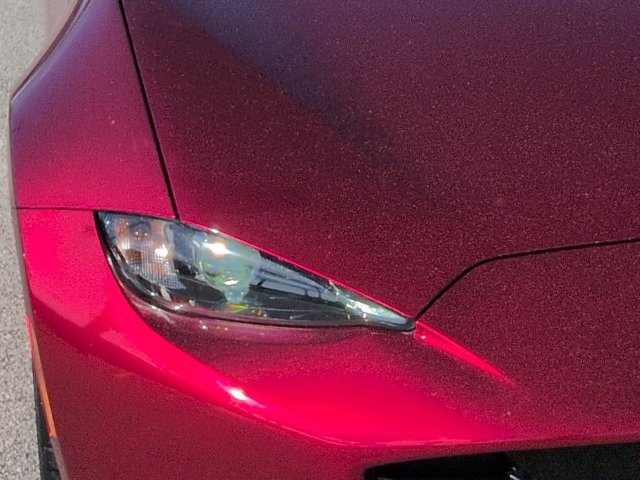 Used 2021 MAZDA MX-5 Miata RF Grand Touring RWD image 10