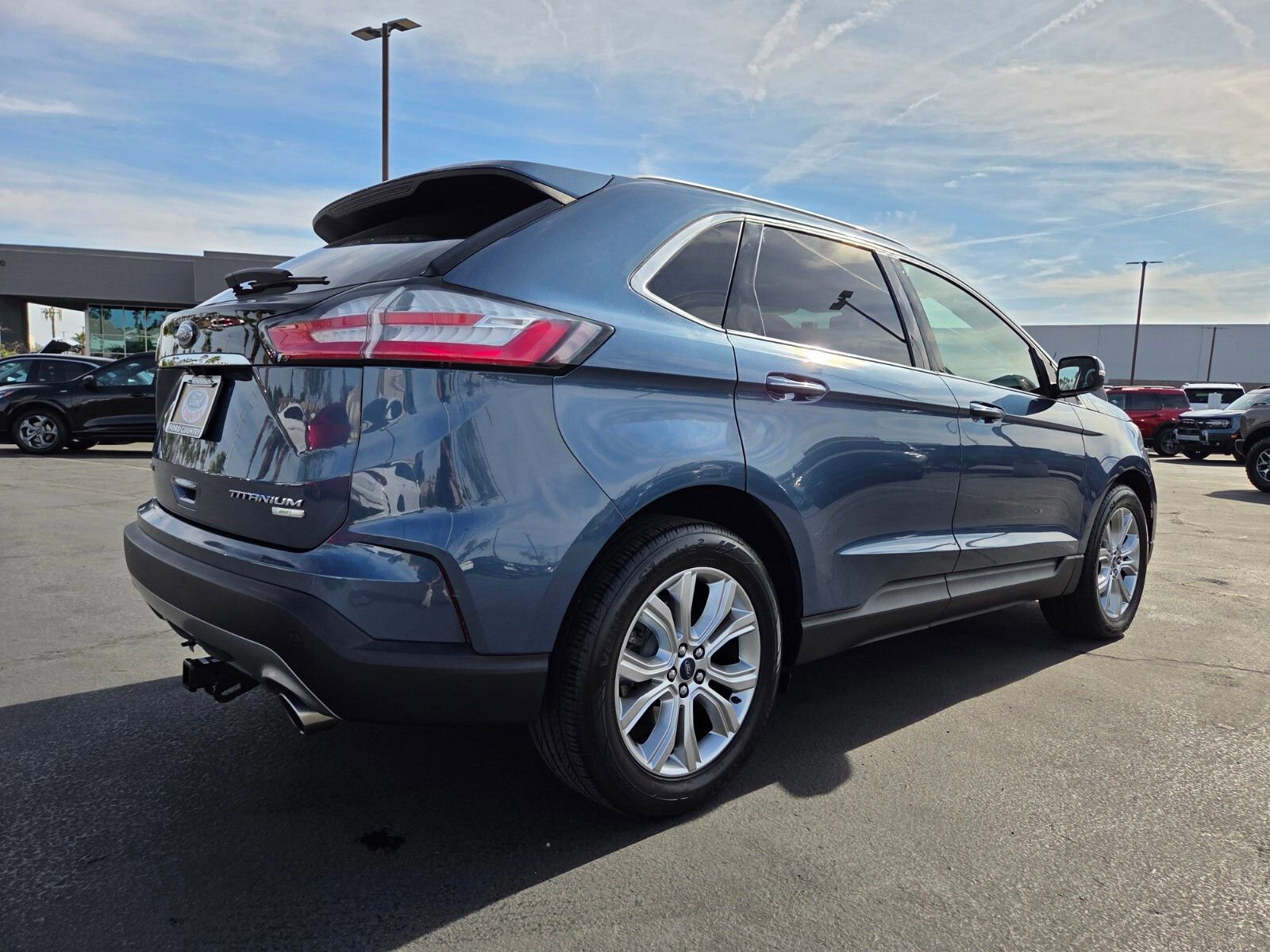 Certified 2019 Ford Edge Titanium AWD/4WD image 5