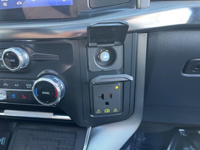 Certified 2022 Ford F150 Platinum w/ Equipment Group 701A High image 37