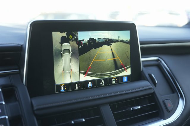 Used 2023 GMC Yukon AT4 w/ Technology Package image 27