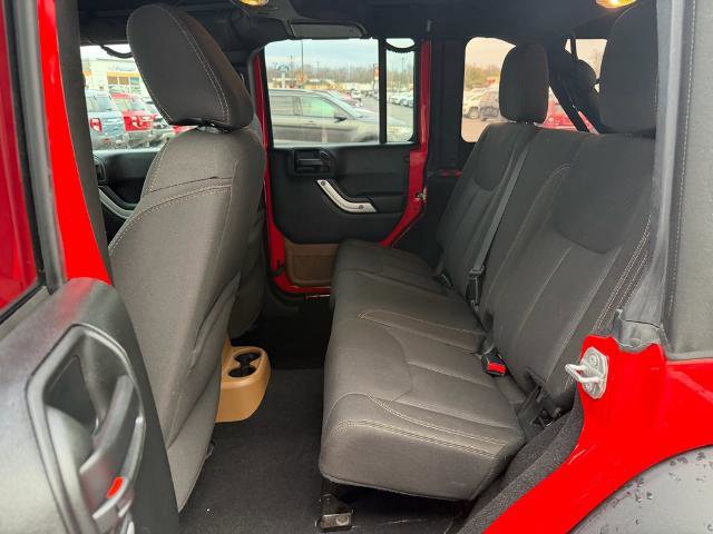 Used 2018 Jeep Wrangler Unlimited Rubicon w/ Connectivity Group image 13