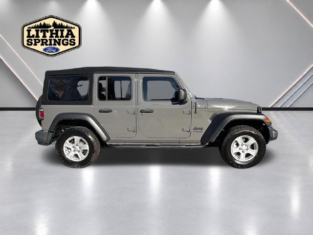 Used 2022 Jeep Wrangler Unlimited Sport AWD/4WD image 2