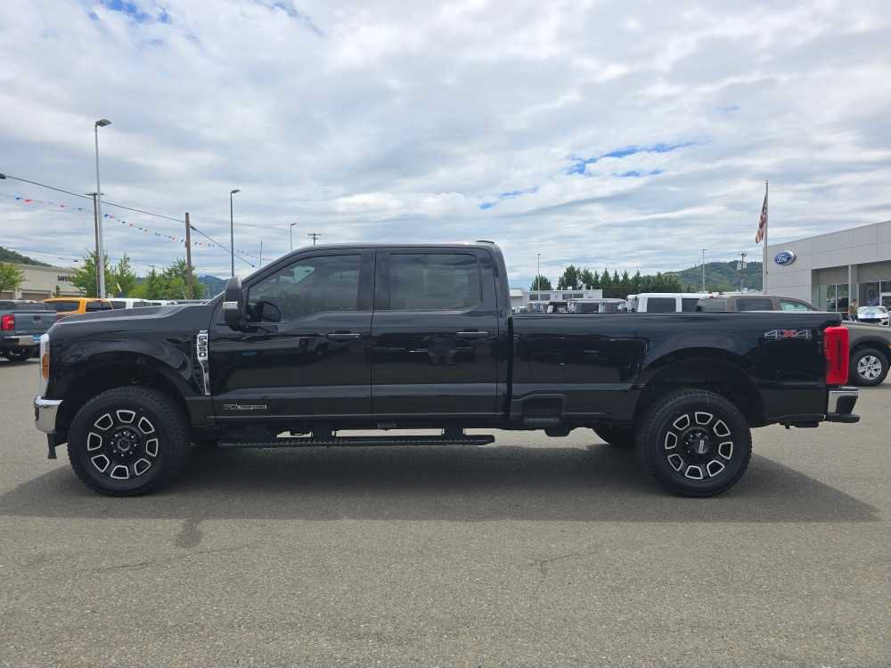 Certified 2025 Ford F350 XLT AWD/4WD image 2