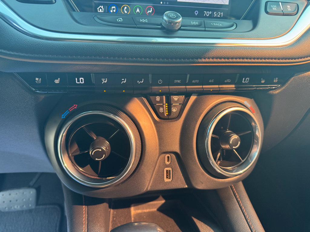 Used 2019 Chevrolet Blazer Premier w/ Sun and Wheels Package FWD image 30