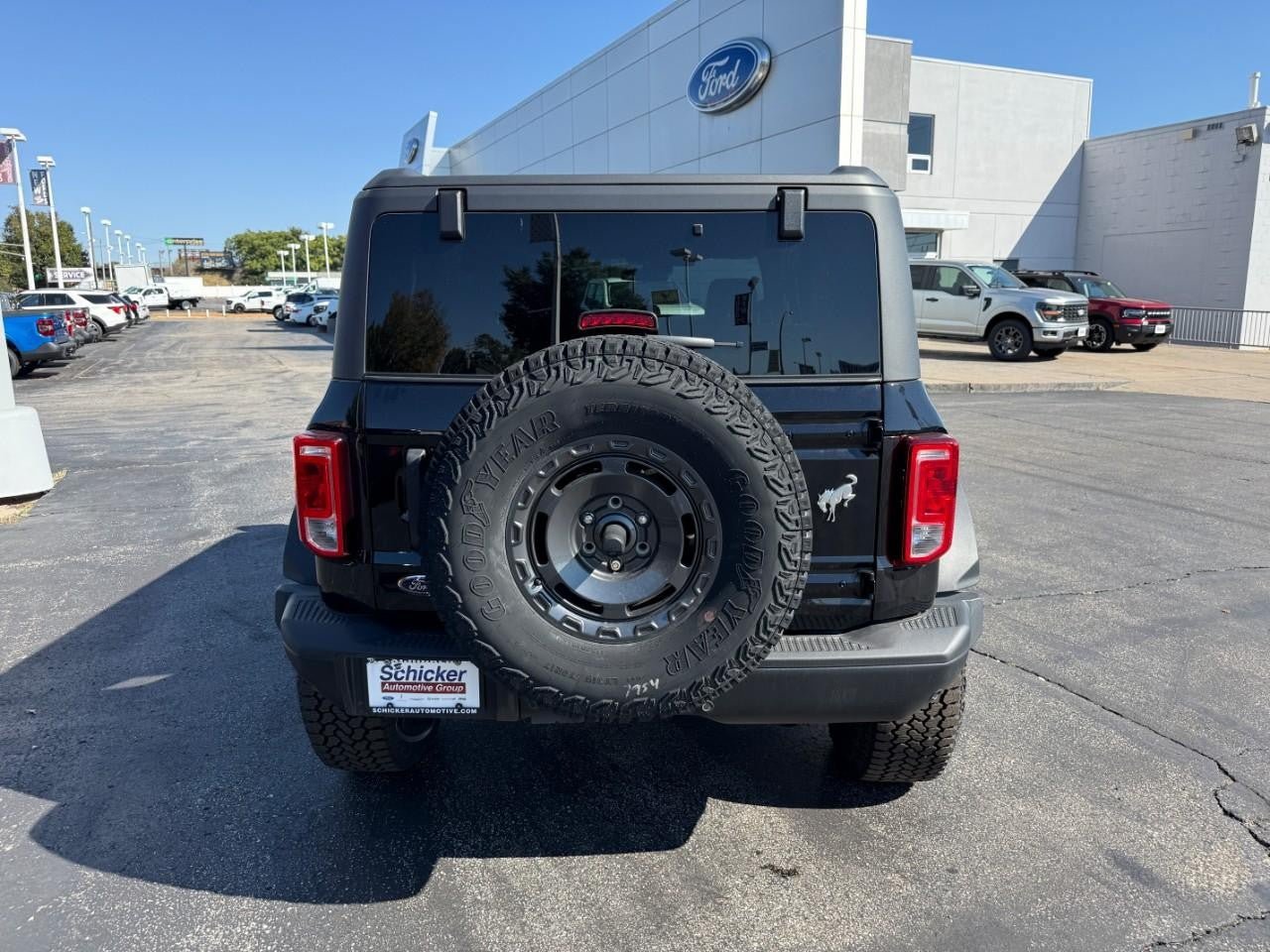 Certified 2025 Ford Bronco Big Bend w/ Black Diamond Package AWD/4WD image 8
