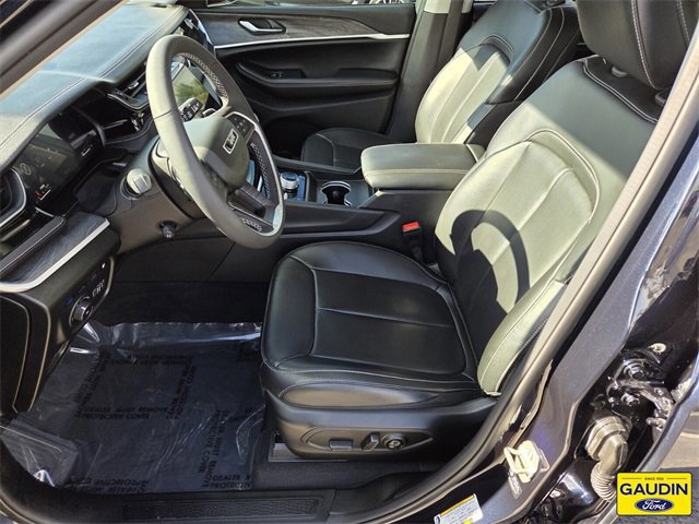 Used 2023 Jeep Grand Cherokee 30th Anniversary image 11