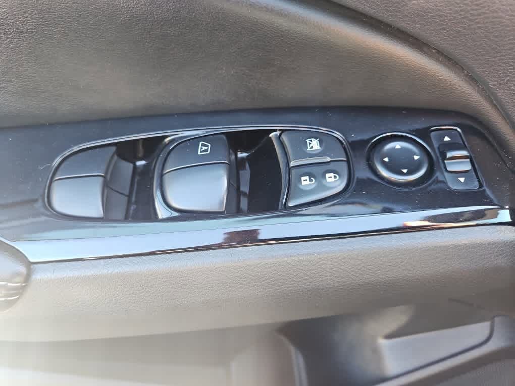 Used 2023 Nissan Altima 2.5 SV FWD image 19