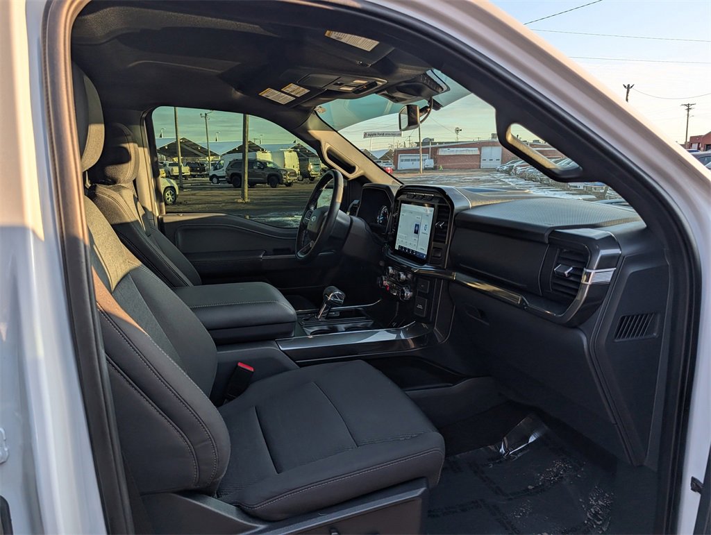 Certified 2022 Ford F150 XLT w/ Equipment Group 302A High image 8