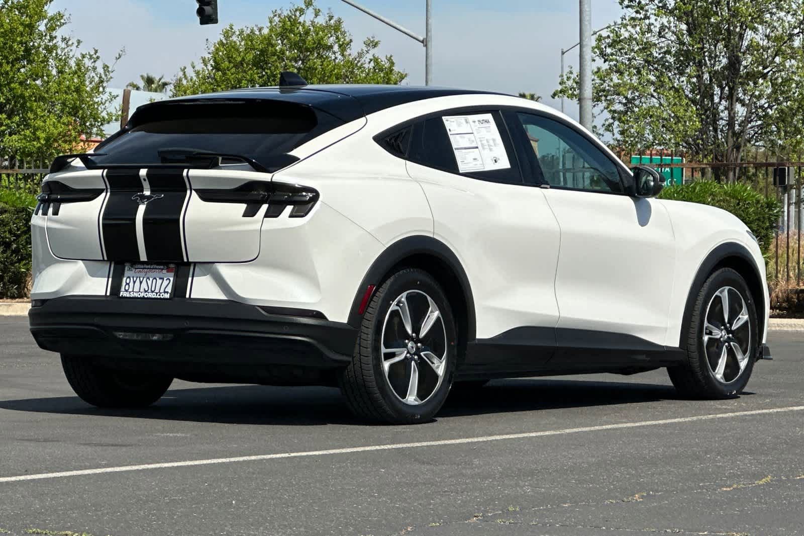 Certified 2021 Ford Mustang Mach-E Select w/ Comfort/Appearance Package image 3