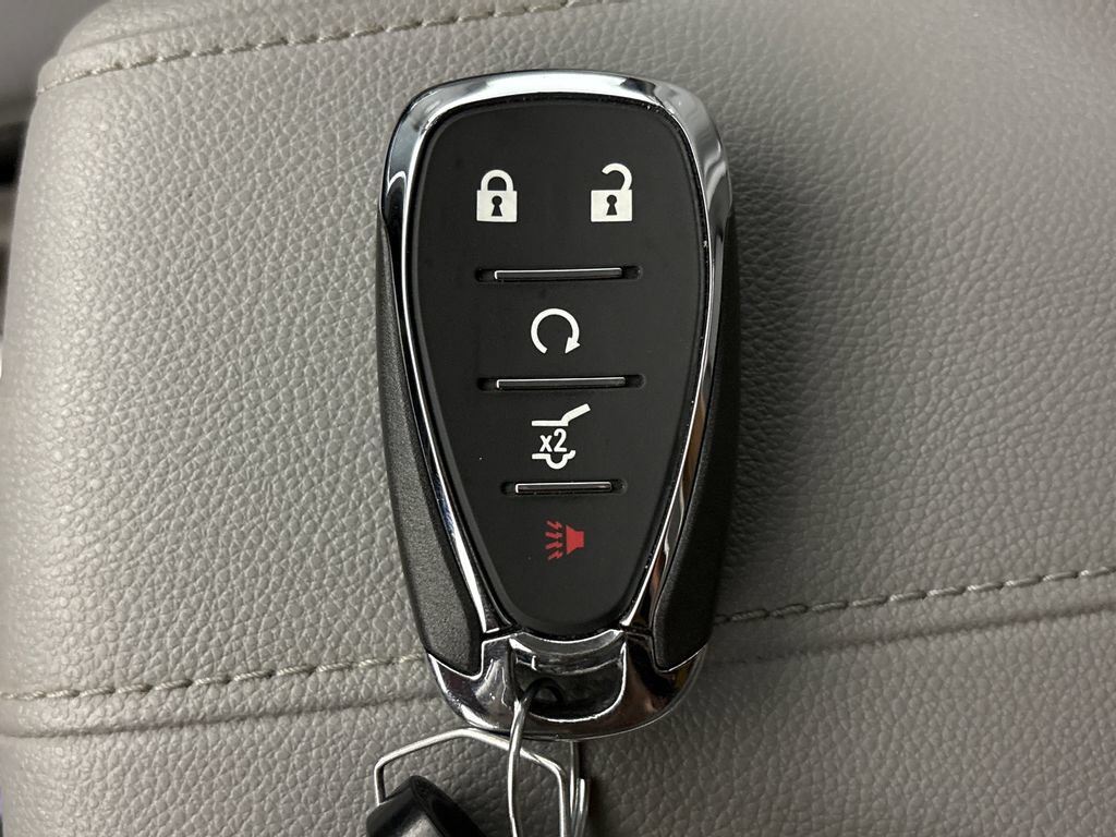 Used 2020 Chevrolet Traverse LT w/ LT Premium Package FWD image 34