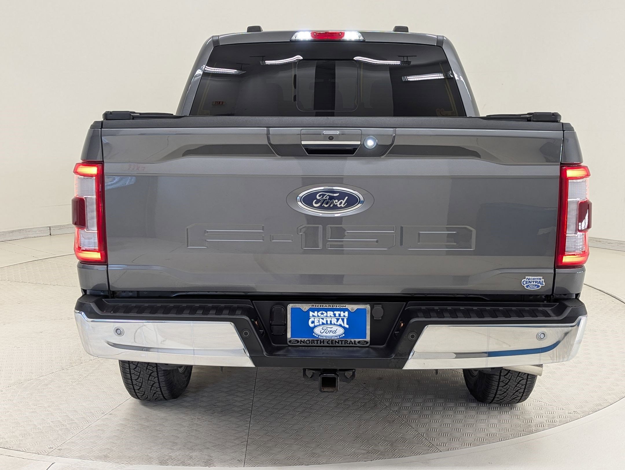 Certified 2023 Ford F150 Lariat w/ FX4 Off-Road Package image 4