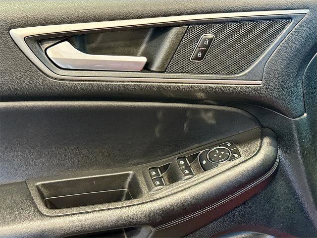 Certified 2023 Ford Edge SEL image 15
