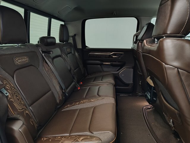 Used 2025 RAM 1500 Limited AWD/4WD image 32