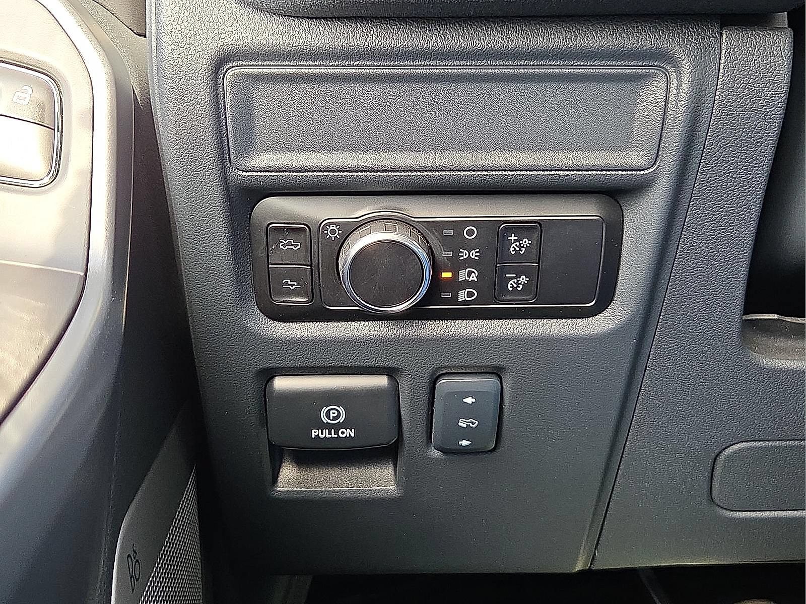 Certified 2025 Ford F150 Lightning Lariat AWD/4WD image 21