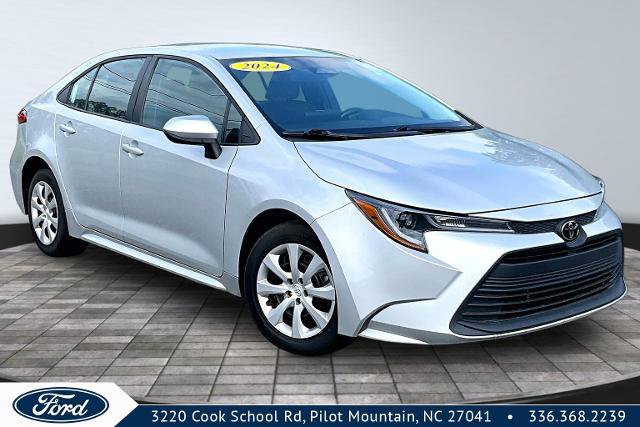 Used 2024 Toyota Corolla LE FWD image 1