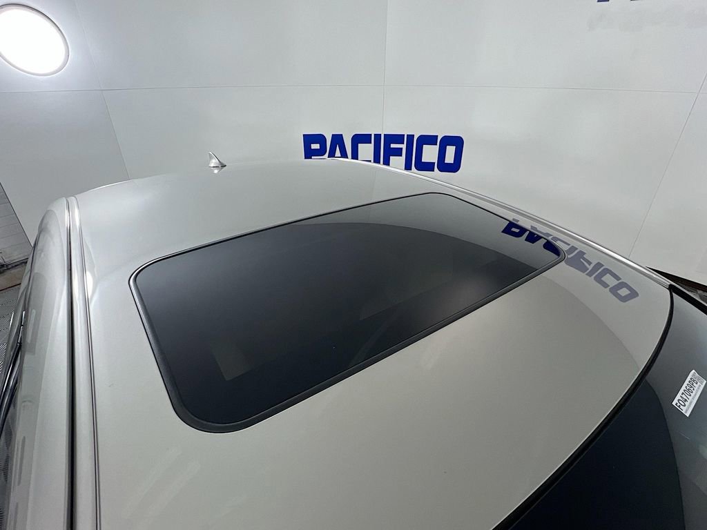 Used 2018 Lexus ES 350 w/ Navigation System Package image 16