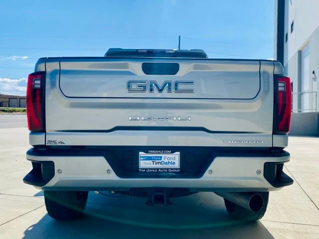 Used 2025 GMC Sierra 2500 Denali Ultimate AWD/4WD image 6