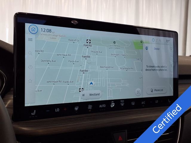 Certified 2024 Ford Escape Platinum w/ Premium Technology Package AWD/4WD image 9