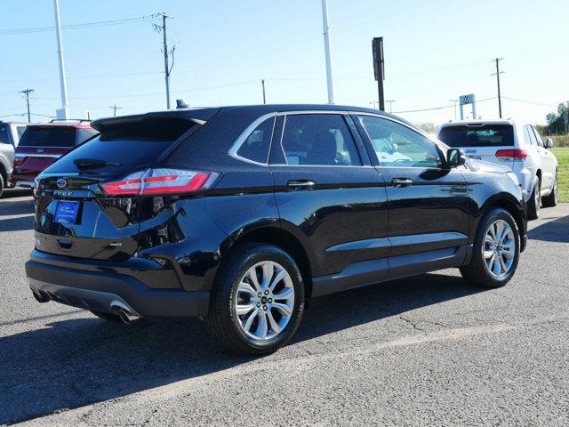Certified 2024 Ford Edge Titanium image 5