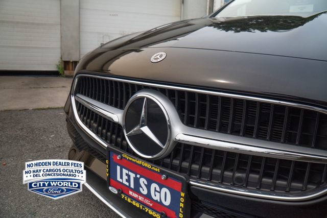 Used 2025 Mercedes-Benz C 300 4MATIC Sedan image 6