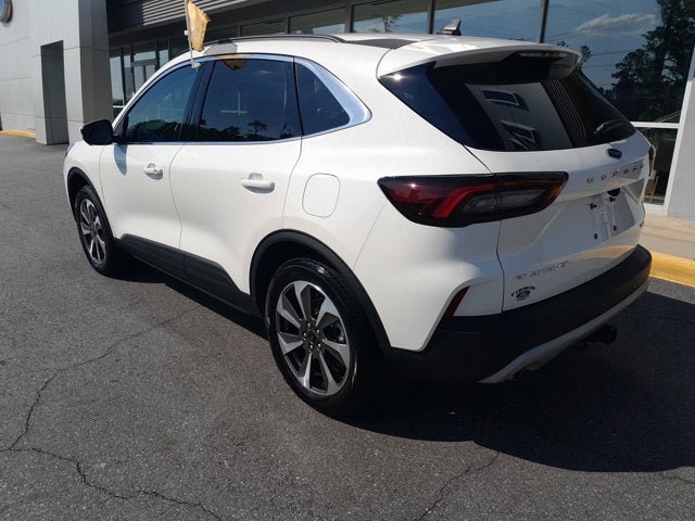 Certified 2025 Ford Escape Platinum w/ Premium Technology Package AWD/4WD image 8