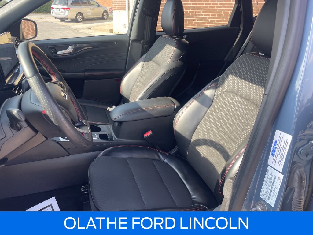 Certified 2023 Ford Escape ST-Line Select w/ Tech Pack #2 AWD/4WD image 11