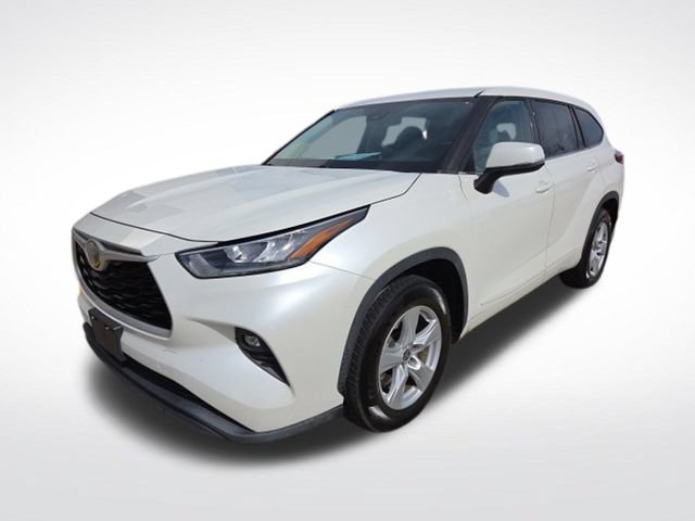 Used 2020 Toyota Highlander LE w/ Protection Package #3 FWD image 4