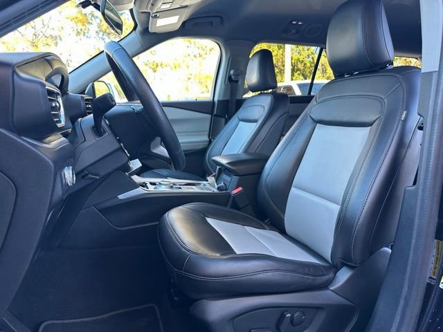 Certified 2022 Ford Explorer XLT w/ Equipment Group 202A image 13