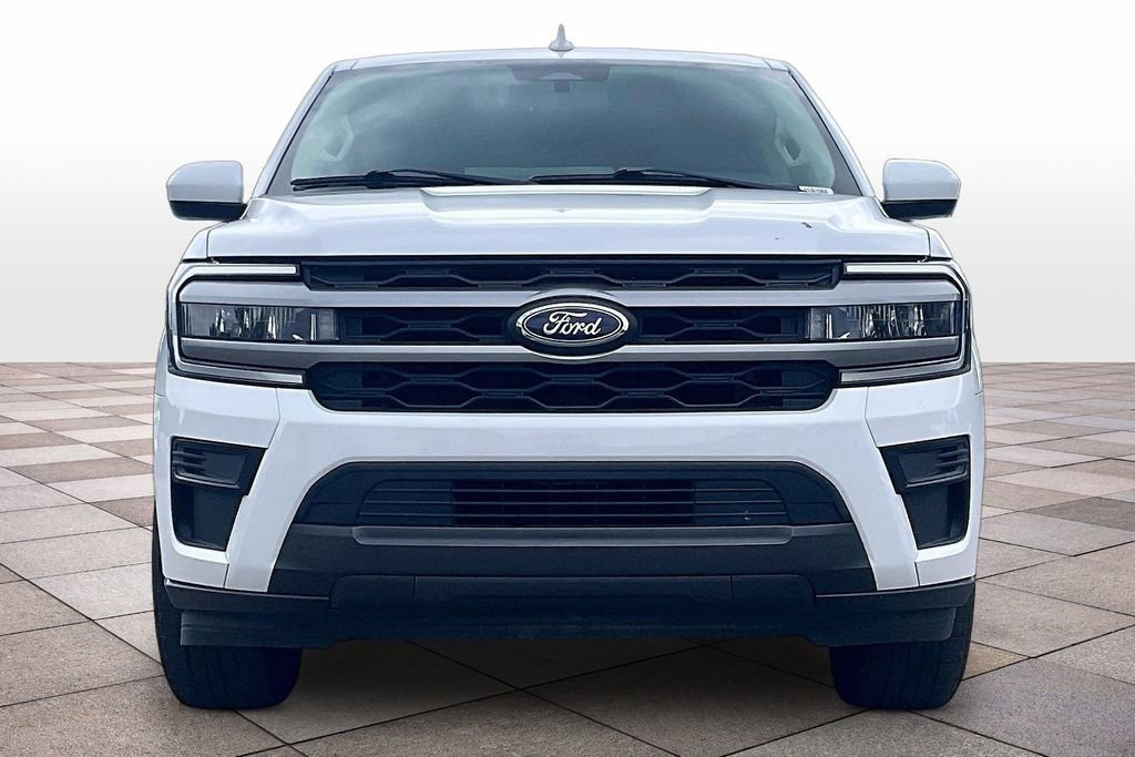 Certified 2022 Ford Expedition XLT RWD image 3