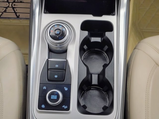 Certified 2020 Ford Explorer Platinum w/ Premium Technology Package AWD/4WD image 38