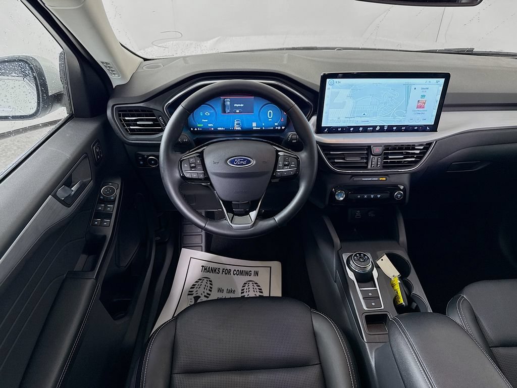 Certified 2025 Ford Escape Platinum FWD image 3