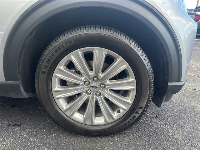 Certified 2023 Ford Explorer Limited image 12