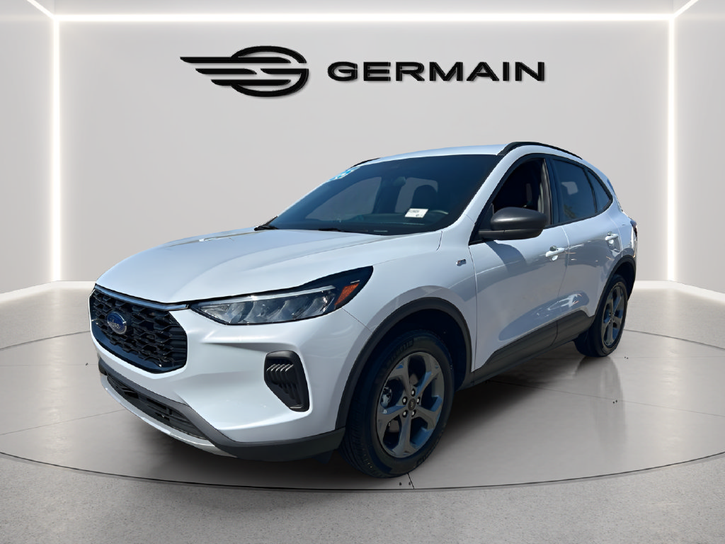 Certified 2025 Ford Escape ST-Line w/ Tech Pack #1 AWD/4WD image 3