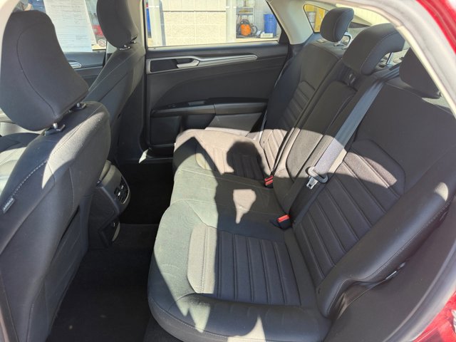 Certified 2019 Ford Fusion SE FWD image 17