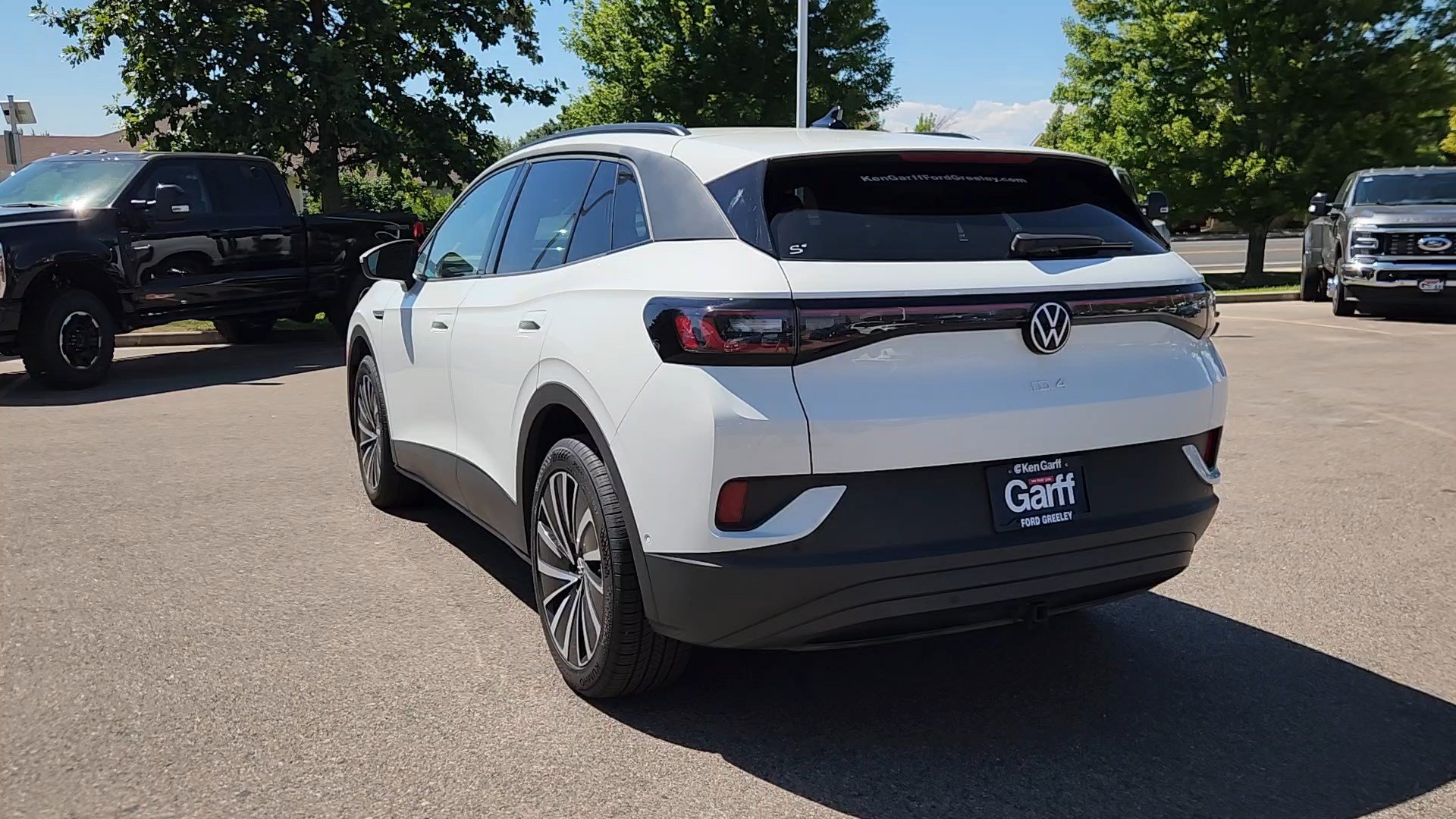 Used 2024 Volkswagen ID.4 Pro AWD/4WD image 18