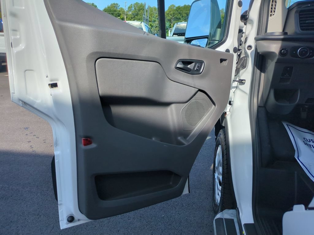 Certified 2025 Ford Transit 250 Low Roof w/ Exterior Upgrade Package RWD image 11