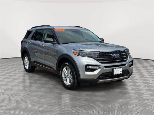 Certified 2023 Ford Explorer XLT w/ Equipment Group 202A