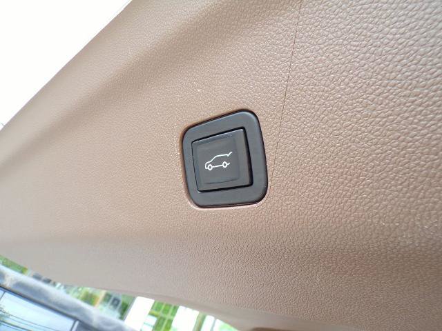 Used 2023 GMC Yukon Denali w/ LPO, Floor Liner Package AWD/4WD image 8