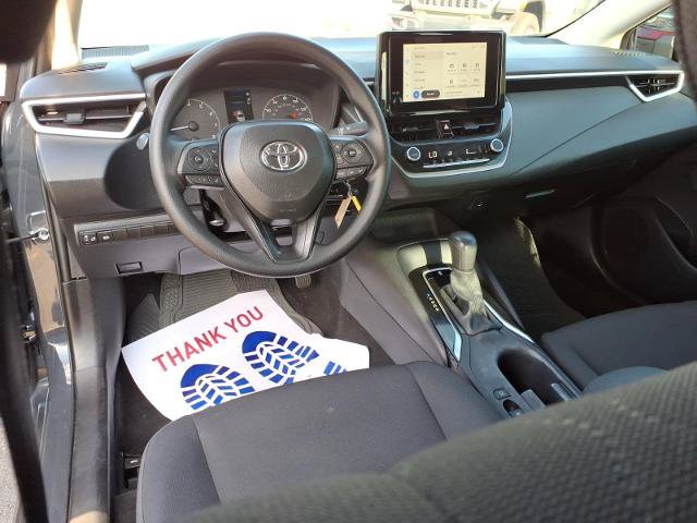 Used 2025 Toyota Corolla LE FWD image 12
