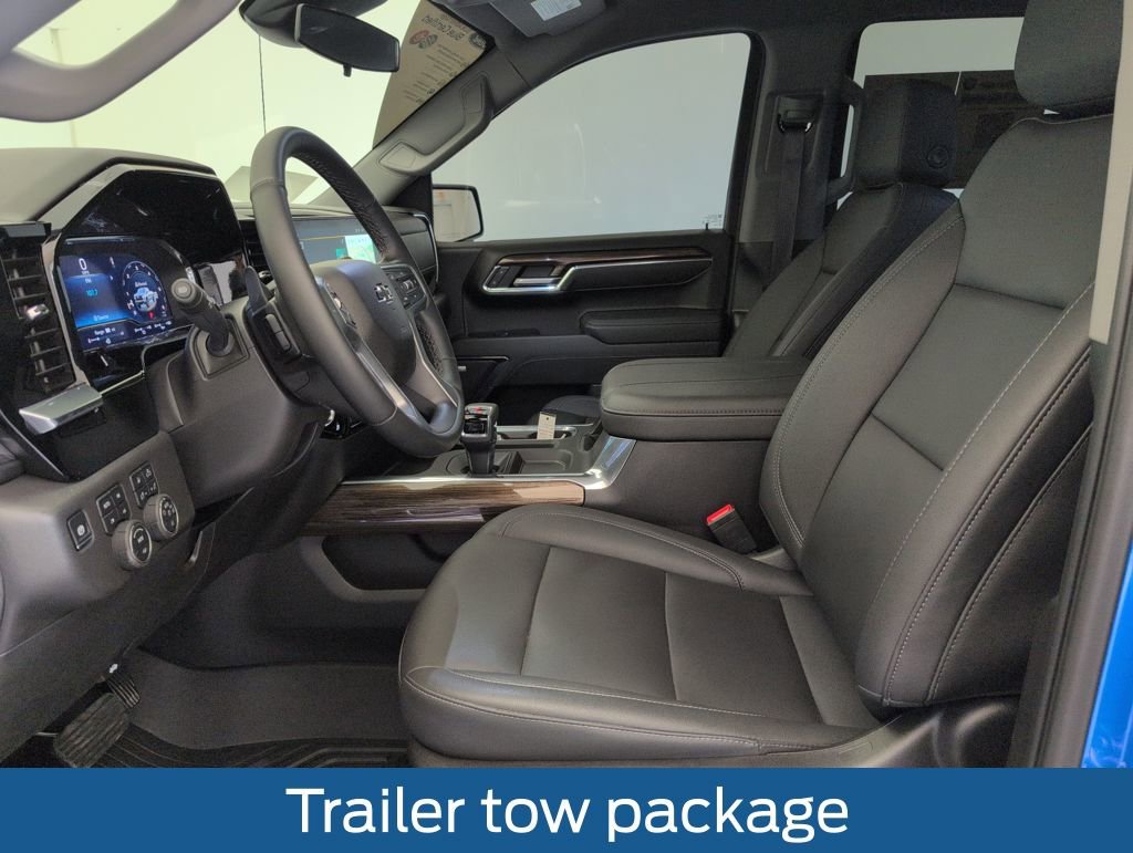 Used 2025 Chevrolet Silverado 1500 LT Trail Boss w/ Convenience Package II image 5