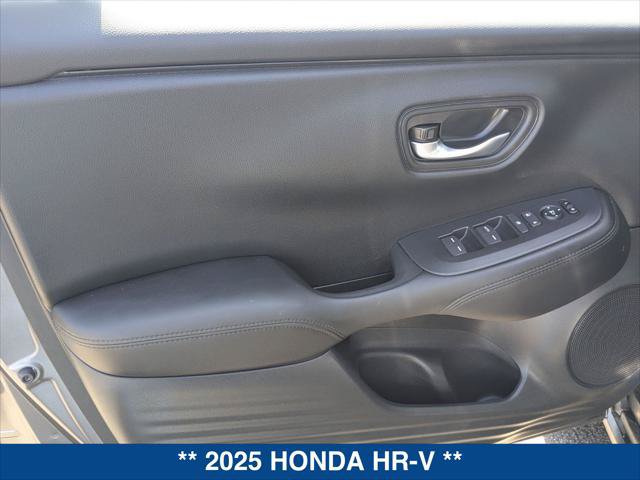 Used 2025 Honda HR-V LX image 9